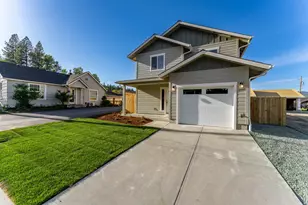 2724 Denton Trail, Grants Pass, OR 97527 - Photo 3
