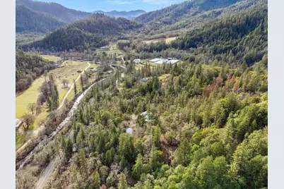 18525 E Evans Creek Road, Rogue River, OR 97537 - Photo 29