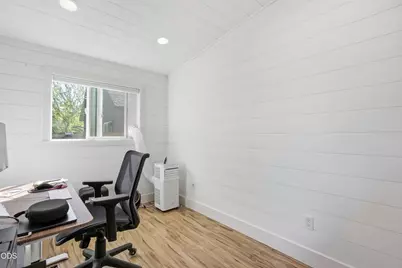 21124 Azalia Avenue, Bend, OR 97702 - Photo 19