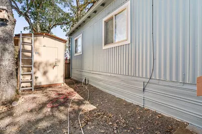 380 W Gregory Road #UNIT 4, Central Point, OR 97502 - Photo 15