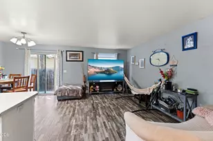 1375 Circle Wood Dr, Central Point, OR 97502 - Photo 7