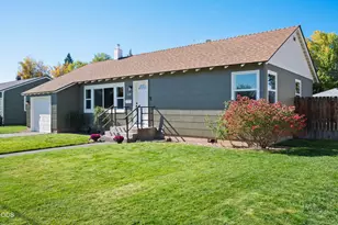 639 NW 8th St, Redmond, OR 97756 - Photo 3
