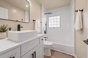 639 NW 8th St, Redmond, OR 97756 - Photo 15