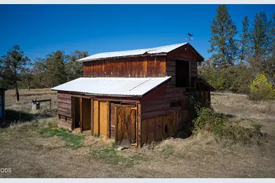 811 Riley Road, Eagle Point, OR 97524 - Photo 29