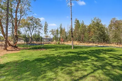 1077 Ellison Loop, Merlin, OR 97532 - Photo 33