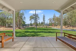 1077 Ellison Loop, Merlin, OR 97532 - Photo 29