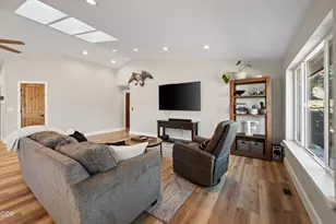 5391 NW Frank Wy, Redmond, OR 97756 - Photo 15