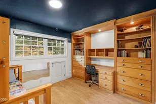 20606 Coventry Cir, Bend, OR 97702 - Photo 25