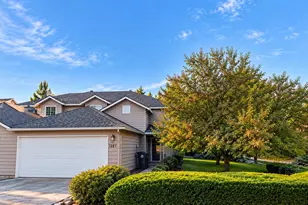 1295 NE Purcell Blvd, Bend, OR 97701 - Photo 1