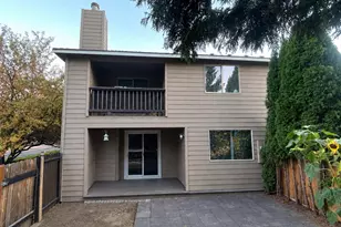 1295 NE Purcell Blvd, Bend, OR 97701 - Photo 3