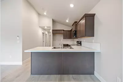 4008 SW Obsidian Place #137, Redmond, OR 97756 - Photo 9