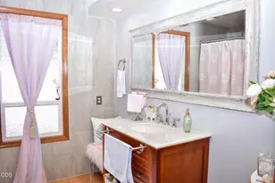 1122 Easthills Ct, Medford, OR 97504 - Photo 9
