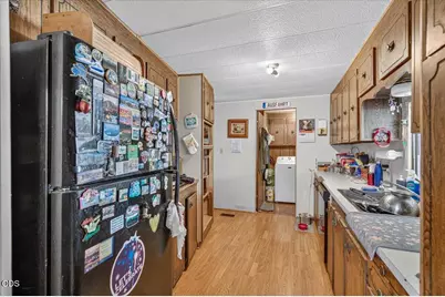 335 Beechwood Drive, Grants Pass, OR 97526 - Photo 11
