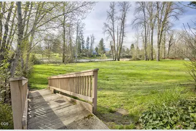 335 Beechwood Drive, Grants Pass, OR 97526 - Photo 33