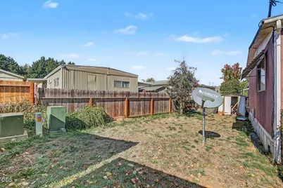 335 Beechwood Drive, Grants Pass, OR 97526 - Photo 23
