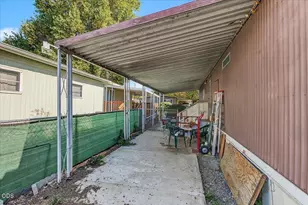335 Beechwood Dr, Grants Pass, OR 97526 - Photo 25