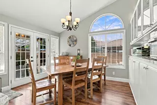 947 Brandon St, Central Point, OR 97502 - Photo 9