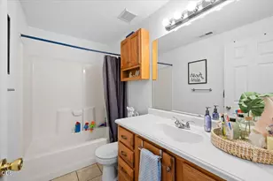 1198 Glengrove Ave, Central Point, OR 97502 - Photo 11