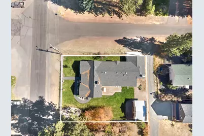 305 W Washington Avenue, Sisters, OR 97759 - Photo 35