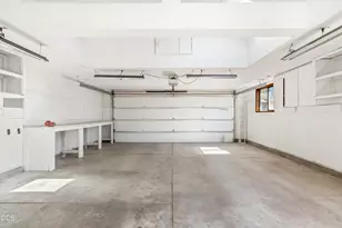 305 W Washington Ave, Sisters, OR 97759 - Photo 25