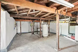 2229 Spring St, Medford, OR 97504 - Photo 21