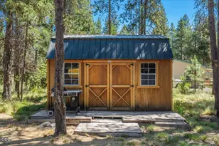 56252 Comet Dr, Bend, OR 97707 - Photo 3