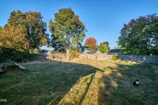 583 Snowy Butte Ln, Central Point, OR 97502 - Photo 21