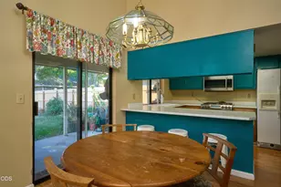 583 Snowy Butte Ln, Central Point, OR 97502 - Photo 9