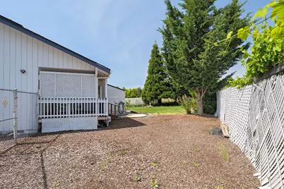 2747 Jessica Circle, Medford, OR 97504 - Photo 43