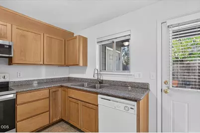450 Midway Road #21, Medford, OR 97501 - Photo 9