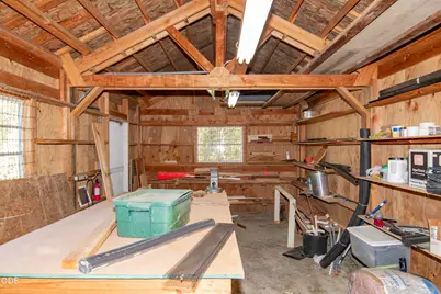 550 Earhart Road, Rogue River, OR 97537 - Photo 47