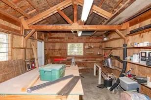 550 Earhart Rd, Rogue River, OR 97537 - Photo 47