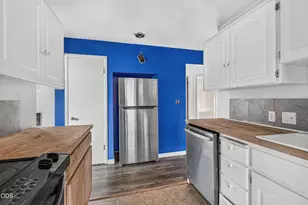 1020 Oak St, Central Point, OR 97502 - Photo 7