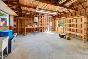 1617 Stratford Ave, Medford, OR 97504 - Photo 41
