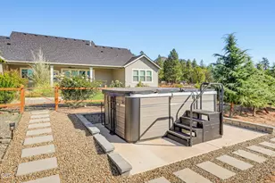 239 China Gulch Rd, Jacksonville, OR 97530 - Photo 59