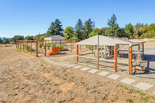 239 China Gulch Rd, Jacksonville, OR 97530 - Photo 55