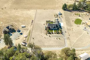 239 China Gulch Rd, Jacksonville, OR 97530 - Photo 67