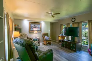 2385 Table Rock Rd, Medford, OR 97501 - Photo 3