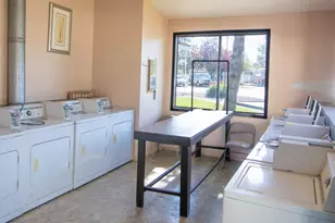 2385 Table Rock Rd, Medford, OR 97501 - Photo 21
