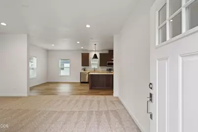 5063 S Highway 97 #13, Redmond, OR 97756 - Photo 5