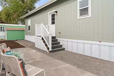 5063 S Highway 97 #13, Redmond, OR 97756 - Photo 25
