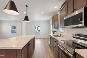 5063 S Hwy 97, Redmond, OR 97756 - Photo 9