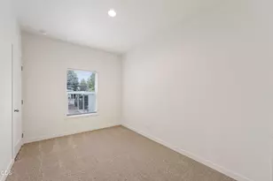 5063 S Hwy 97, Redmond, OR 97756 - Photo 19