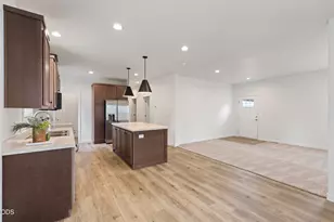 5063 S Hwy 97, Redmond, OR 97756 - Photo 13