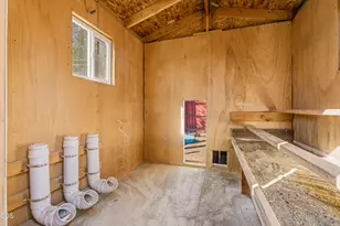 56085 Marsh Hawk Rd, Bend, OR 97707 - Photo 13
