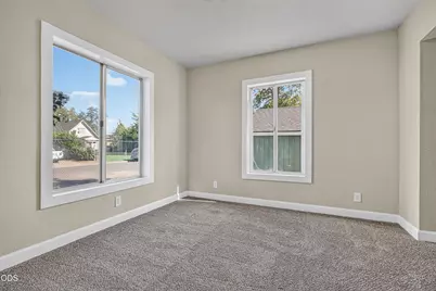 714 Narregan Street, Medford, OR 97501 - Photo 23