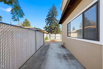 1040 SW 15th Street, Redmond, OR 97756 - Photo 39