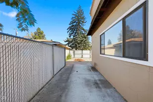 1040 SW 15th St, Redmond, OR 97756 - Photo 39