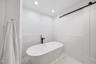 1040 SW 15th St, Redmond, OR 97756 - Photo 17