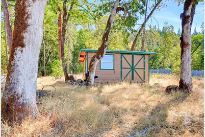 835 Greenview Drive, Cave Junction, OR 97523 - Photo 11
